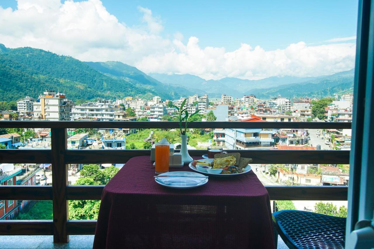Hotel Satkar Pvt Ltd Pokhara Zewnętrze zdjęcie