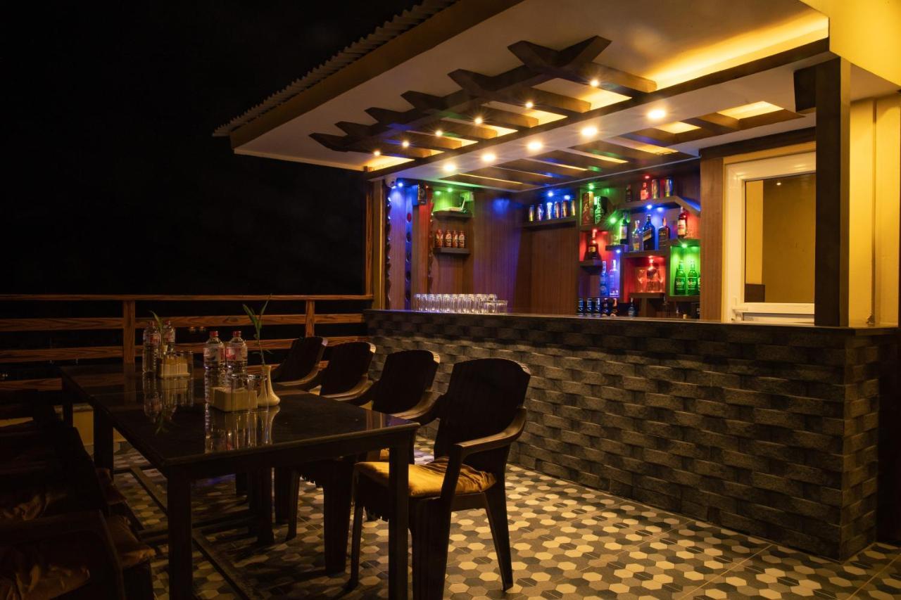 Hotel Satkar Pvt Ltd Pokhara Zewnętrze zdjęcie